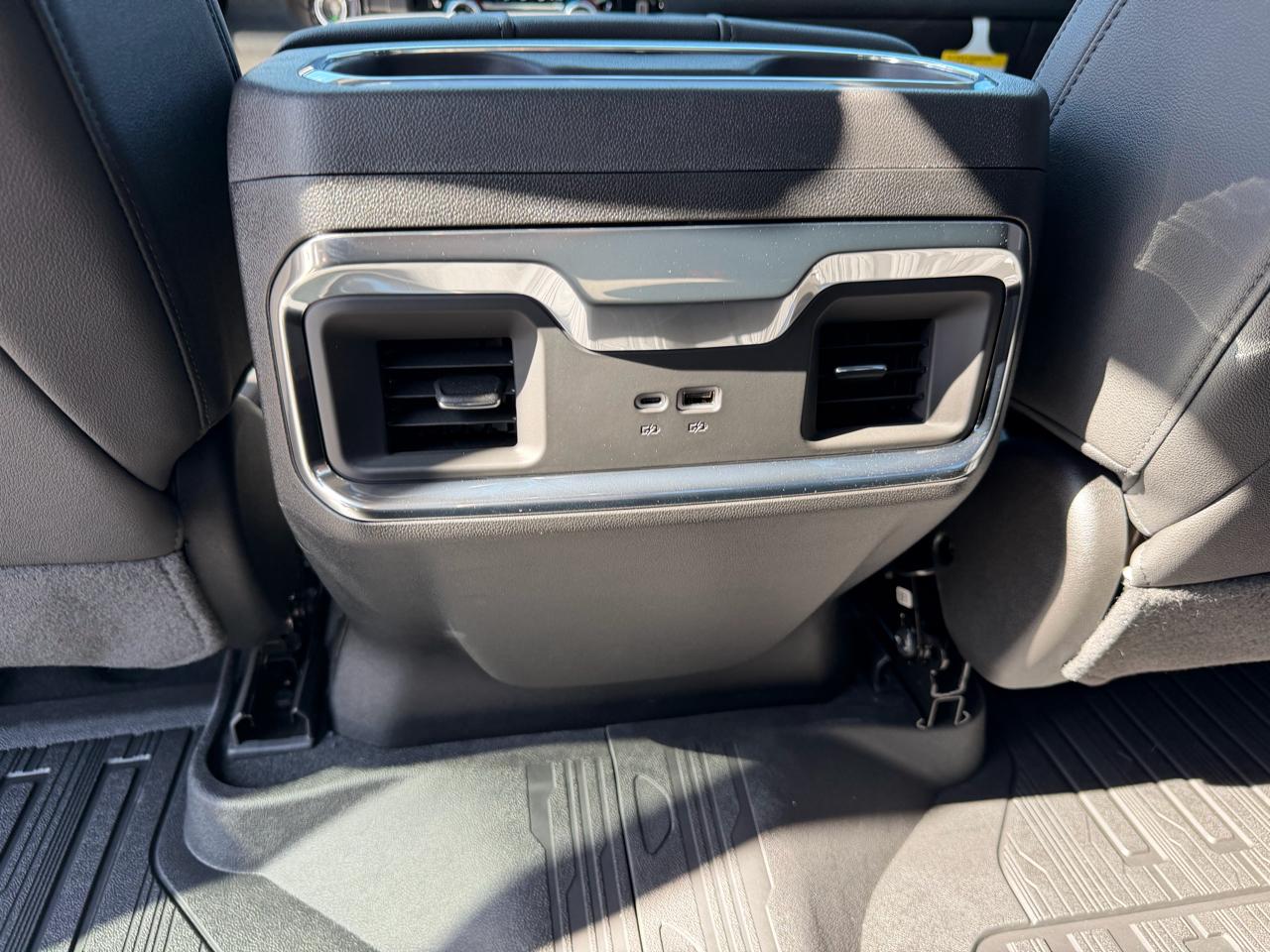 GMC Sierra 1500 4WD Crew Cab 147" Elevation w/3SB 2026