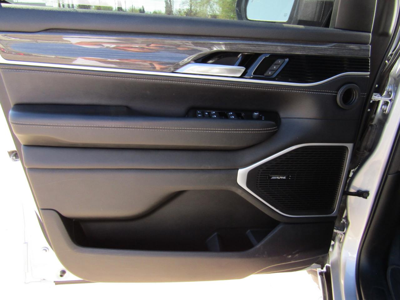 Jeep Wagoneer Series II 4x4 2022