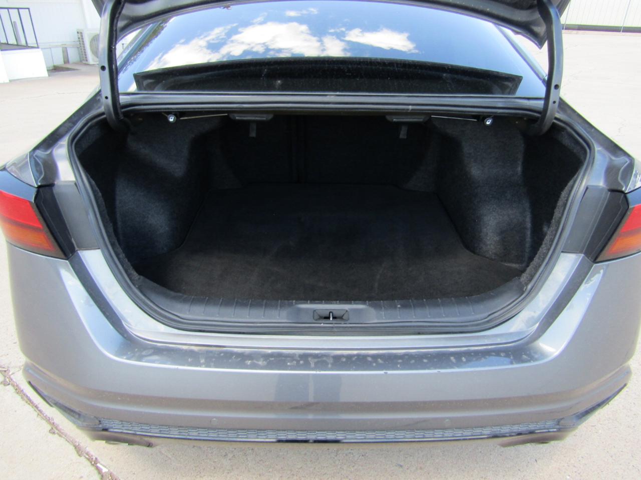 Nissan Altima 2.5 SR Sedan 2024