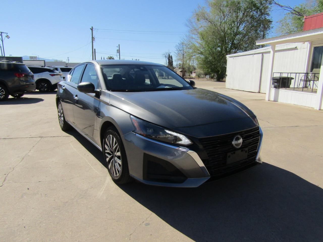 Nissan Altima 2.5 SV Sedan 2024