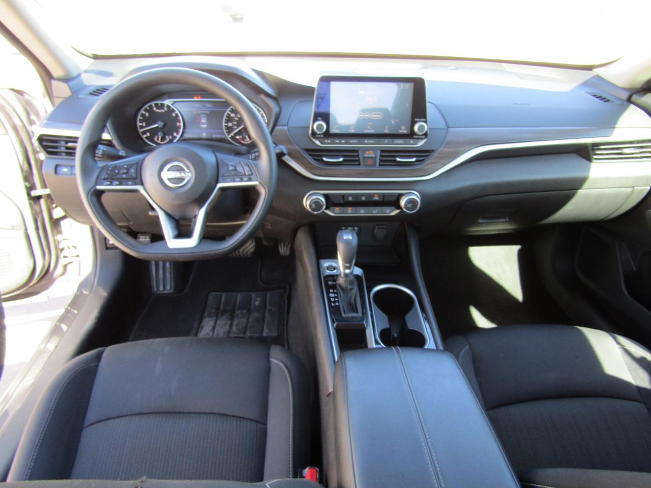 Nissan Altima 2.5 SV Sedan 2024