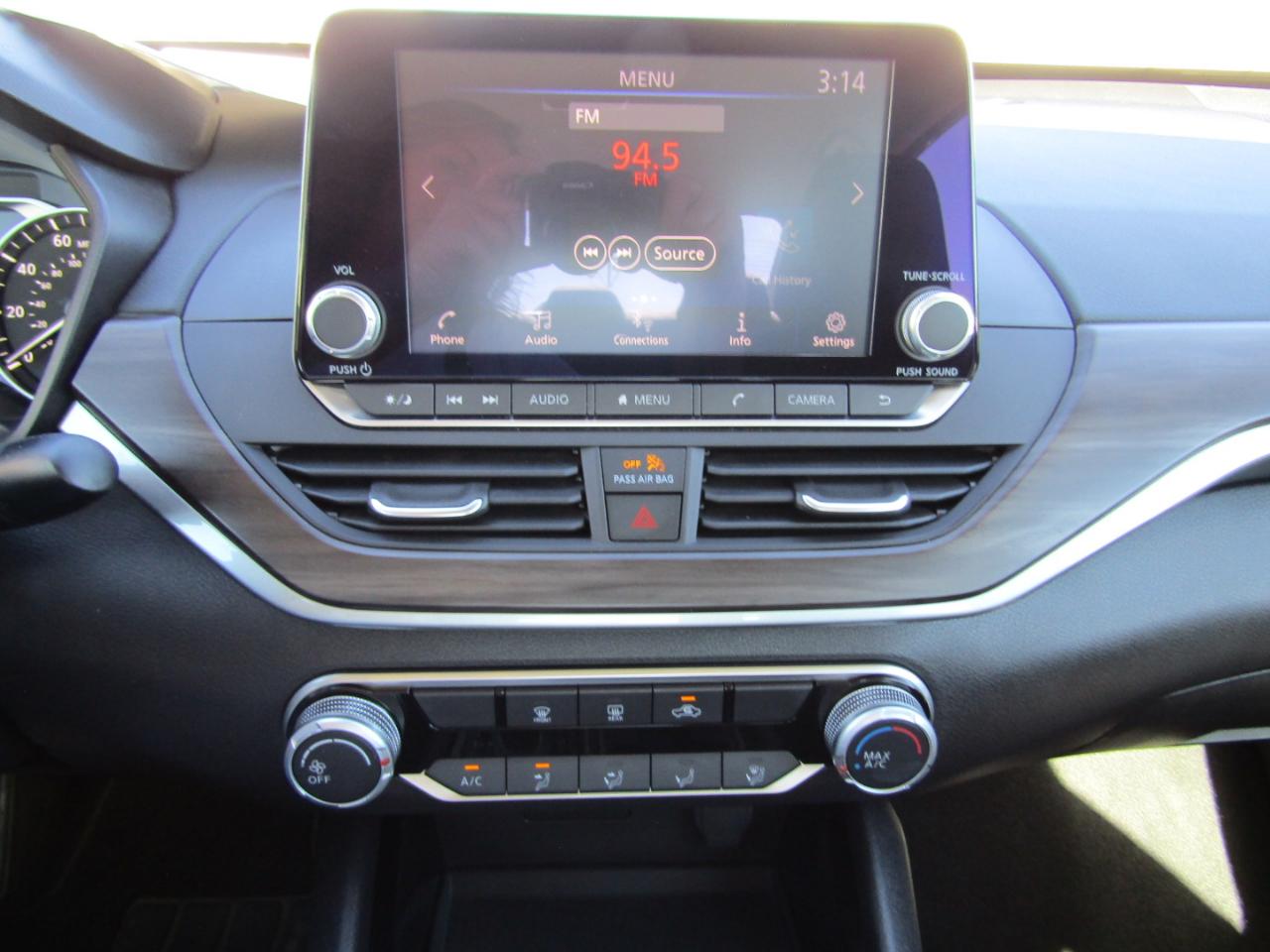 Nissan Altima 2.5 SV Sedan 2024