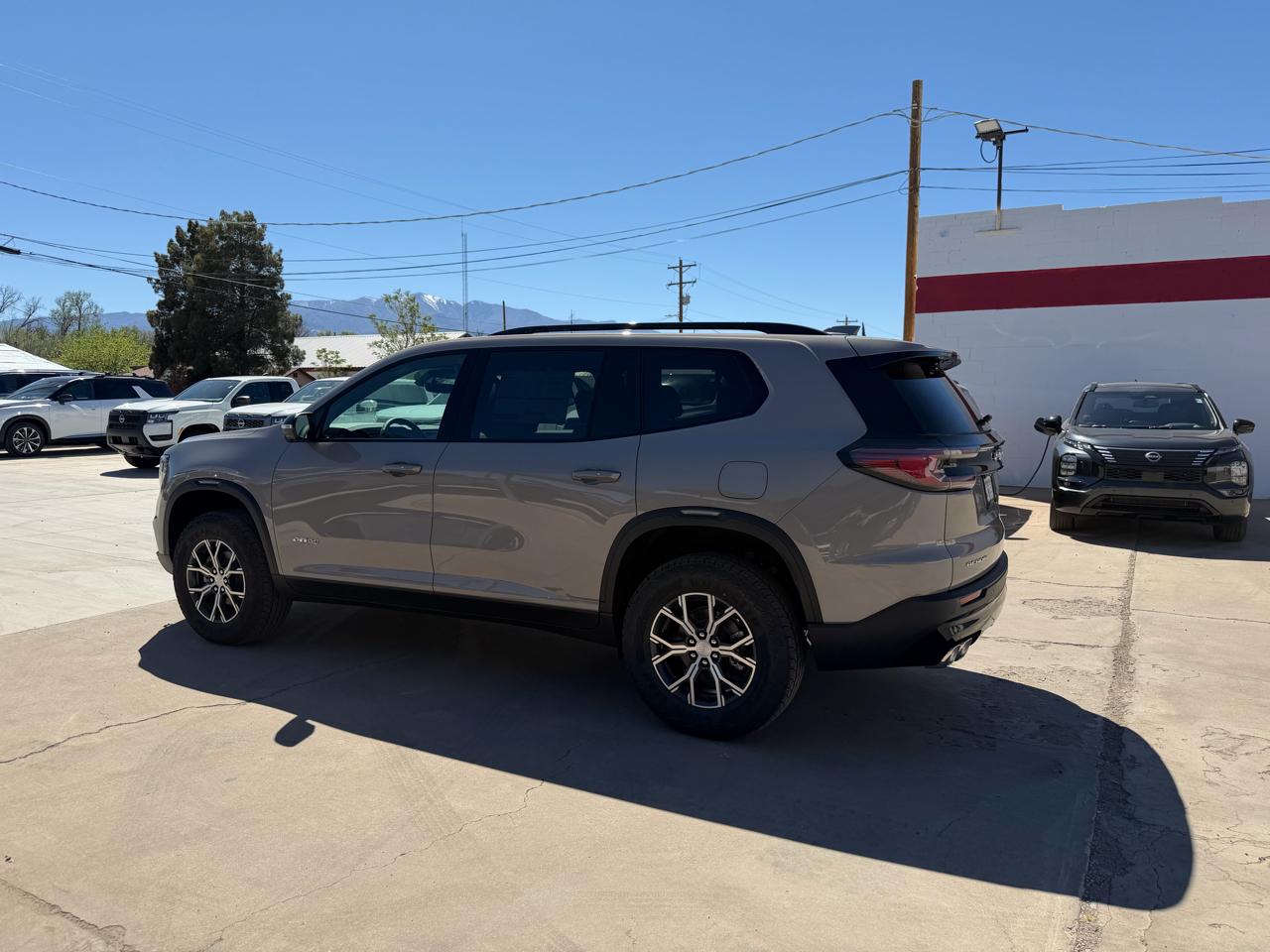 GMC Acadia AWD 4dr AT4 2026