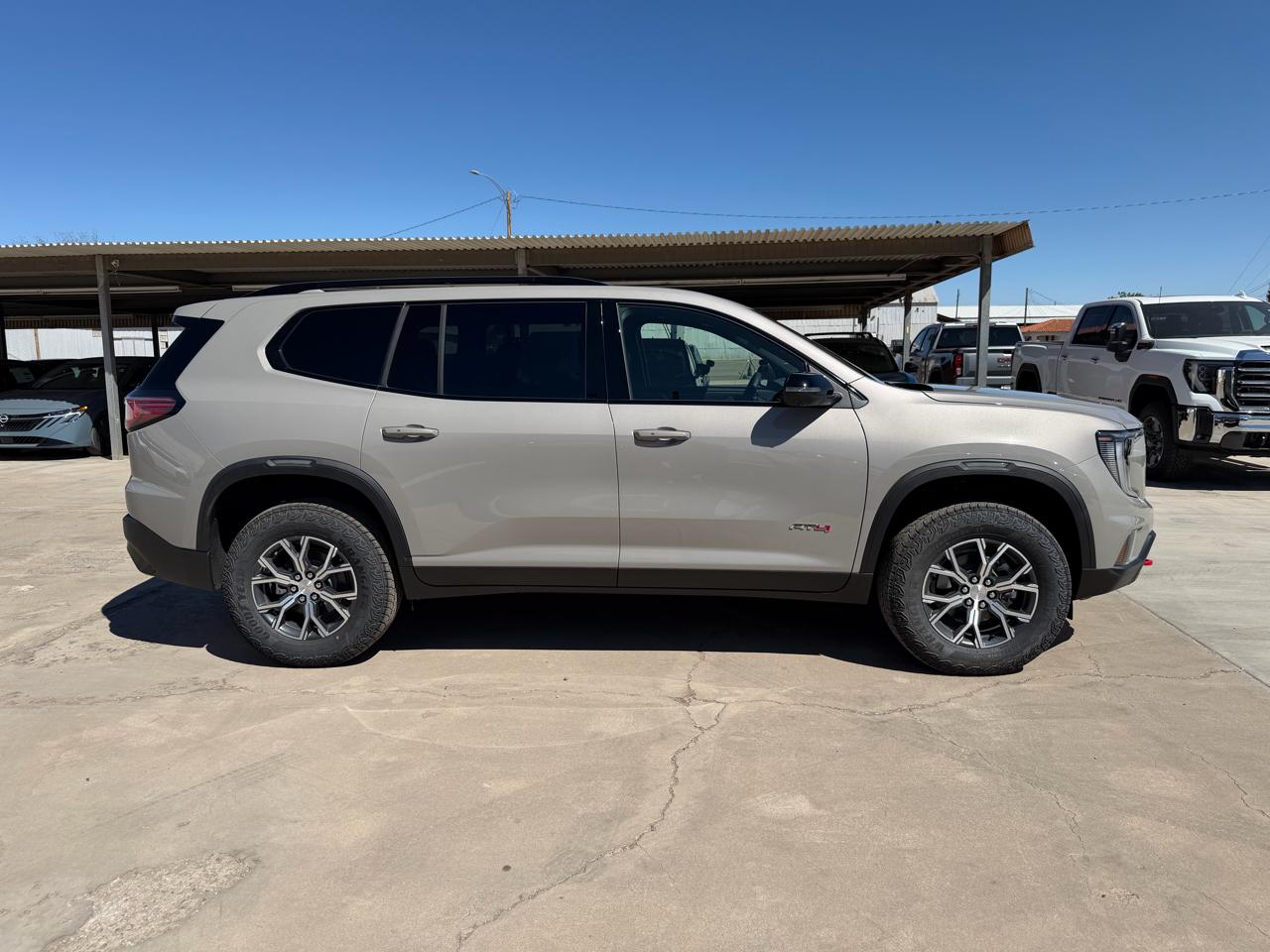 GMC Acadia AWD 4dr AT4 2026