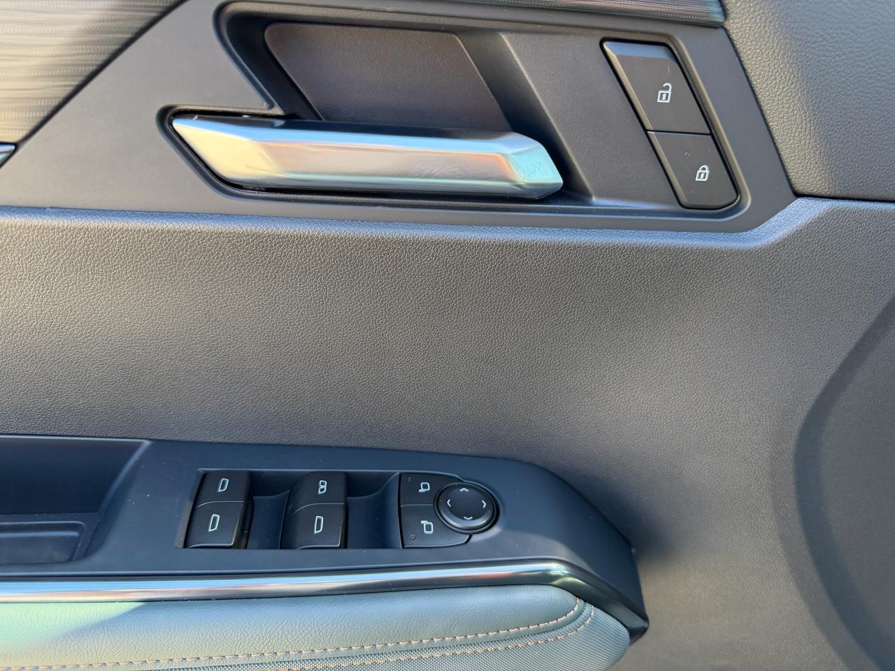 GMC Acadia AWD 4dr AT4 2026