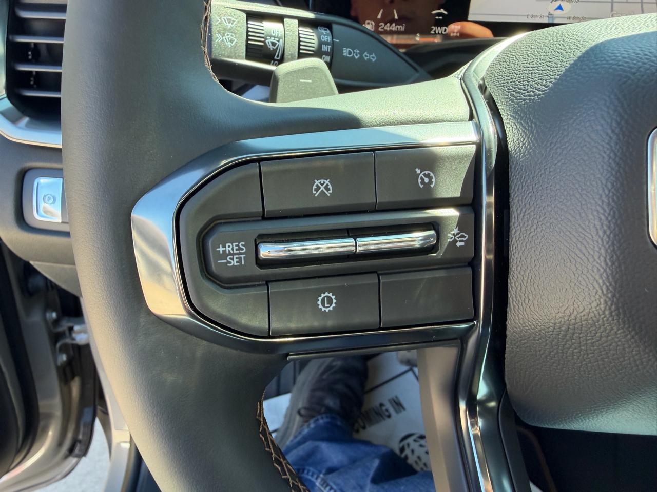 GMC Acadia AWD 4dr AT4 2026