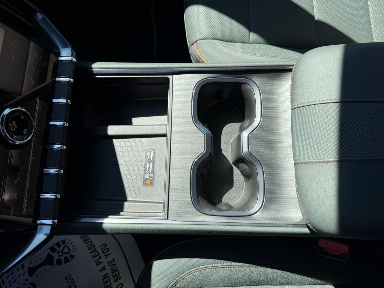 GMC Acadia AWD 4dr AT4 2026