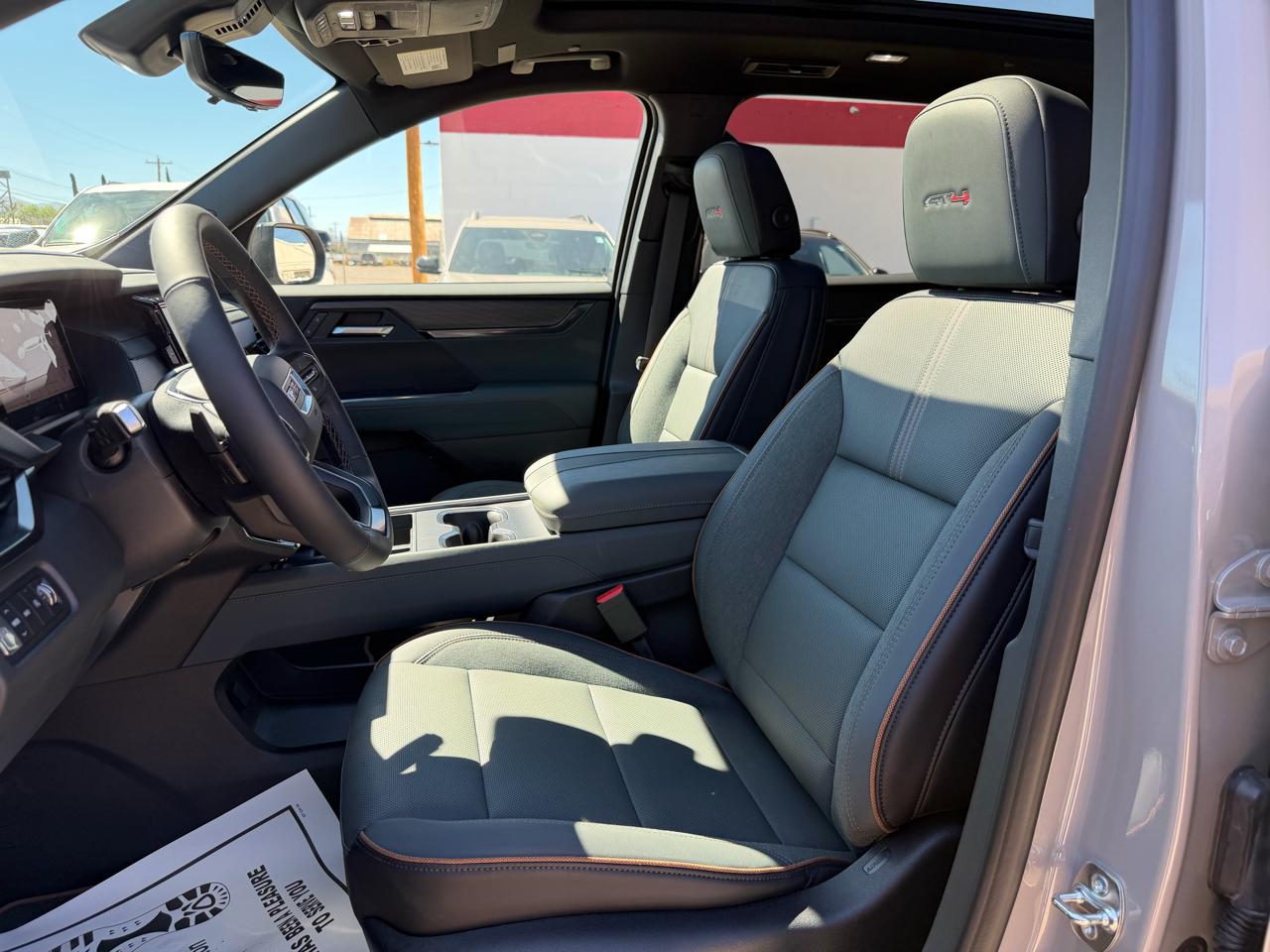 GMC Acadia AWD 4dr AT4 2026