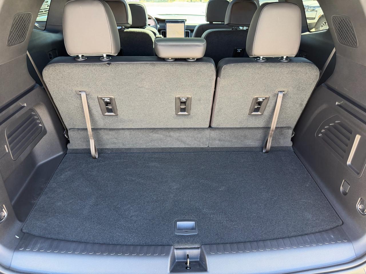 GMC Acadia AWD 4dr AT4 2026