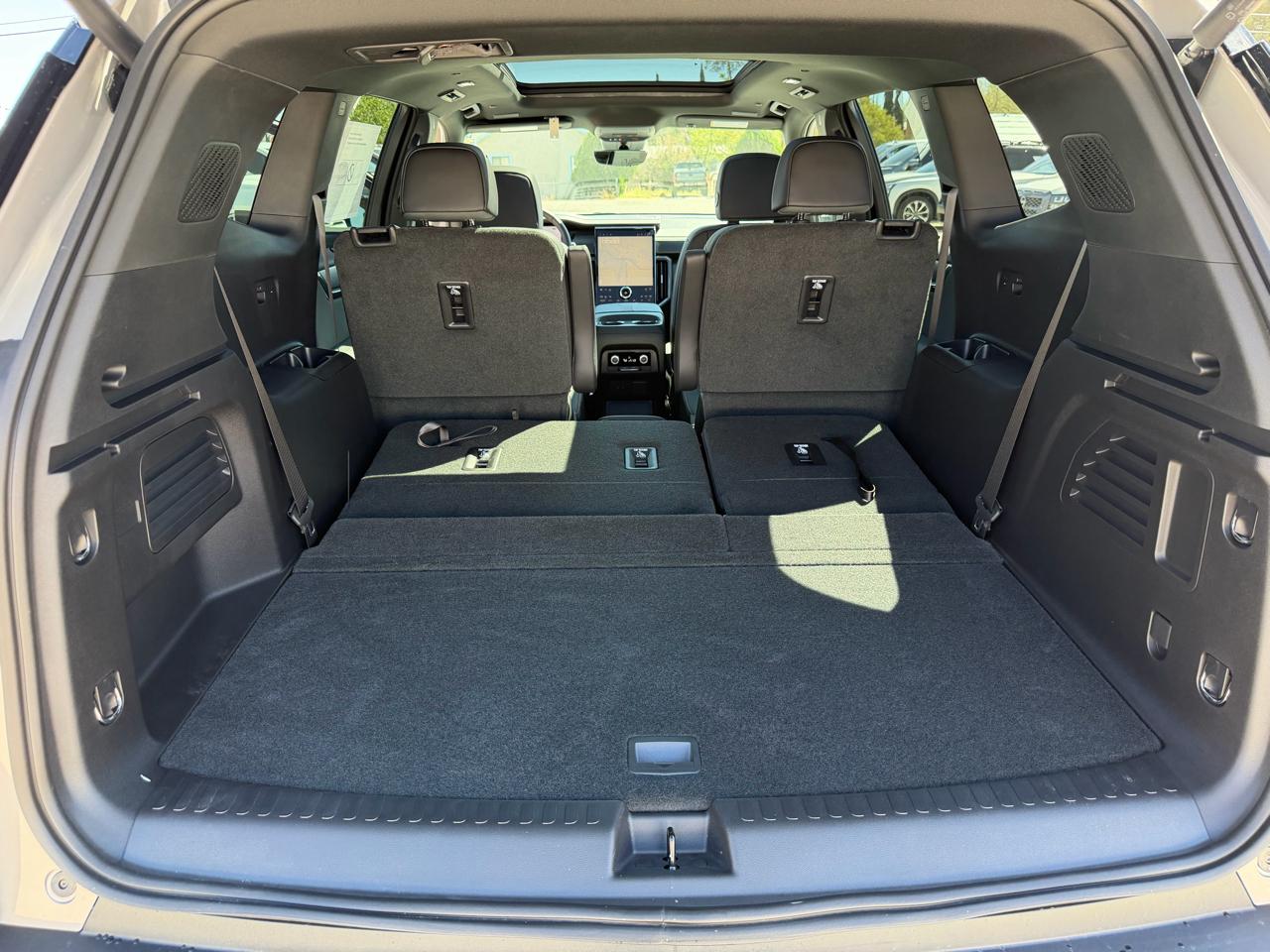 GMC Acadia AWD 4dr AT4 2026