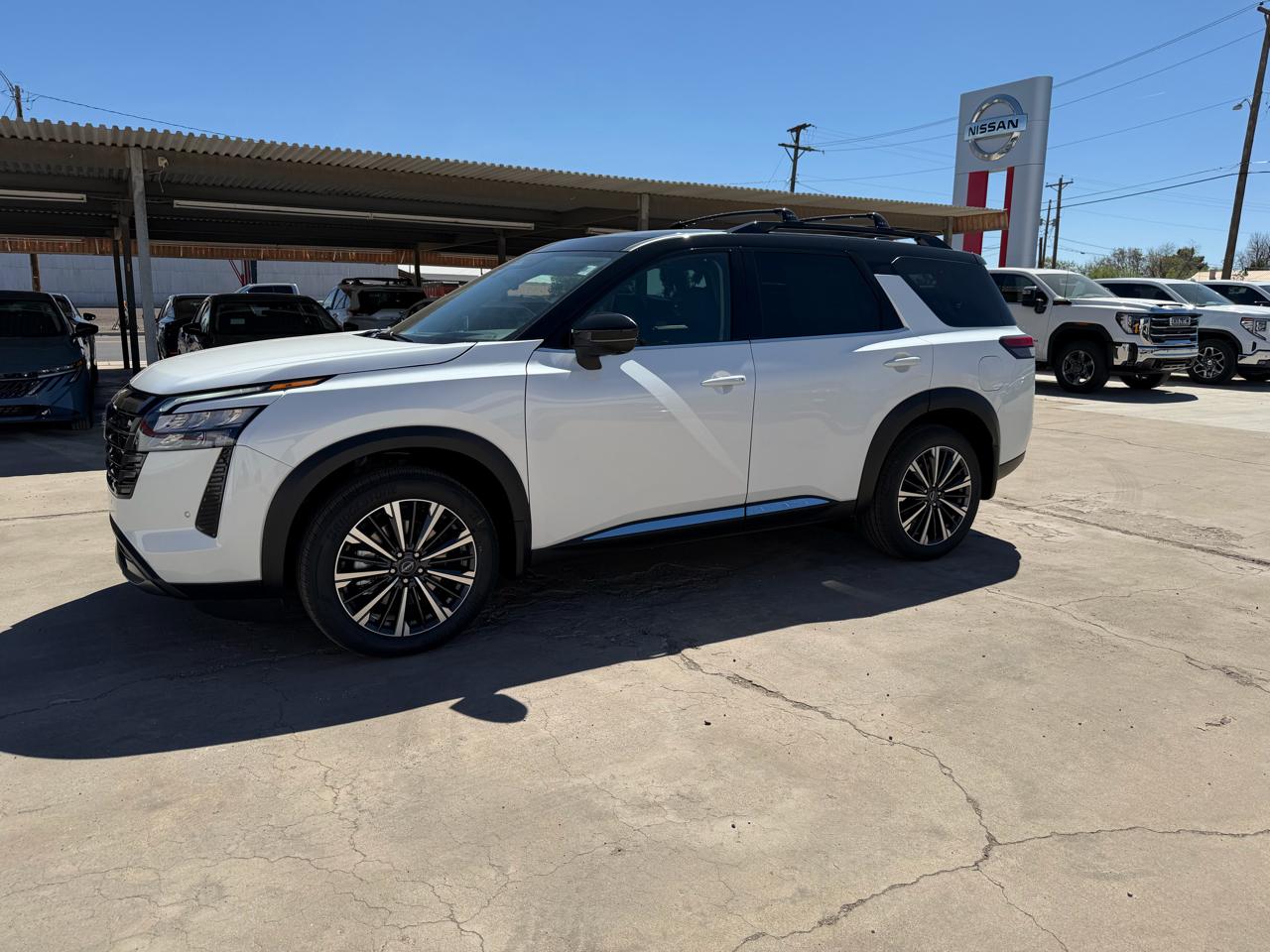 Nissan Pathfinder Platinum 4WD 2026