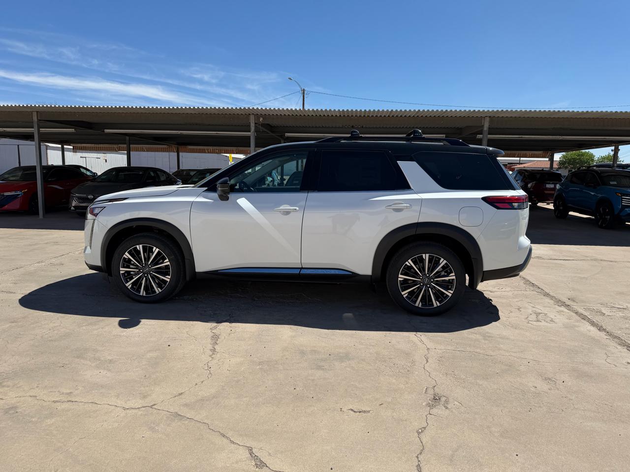 Nissan Pathfinder Platinum 4WD 2026