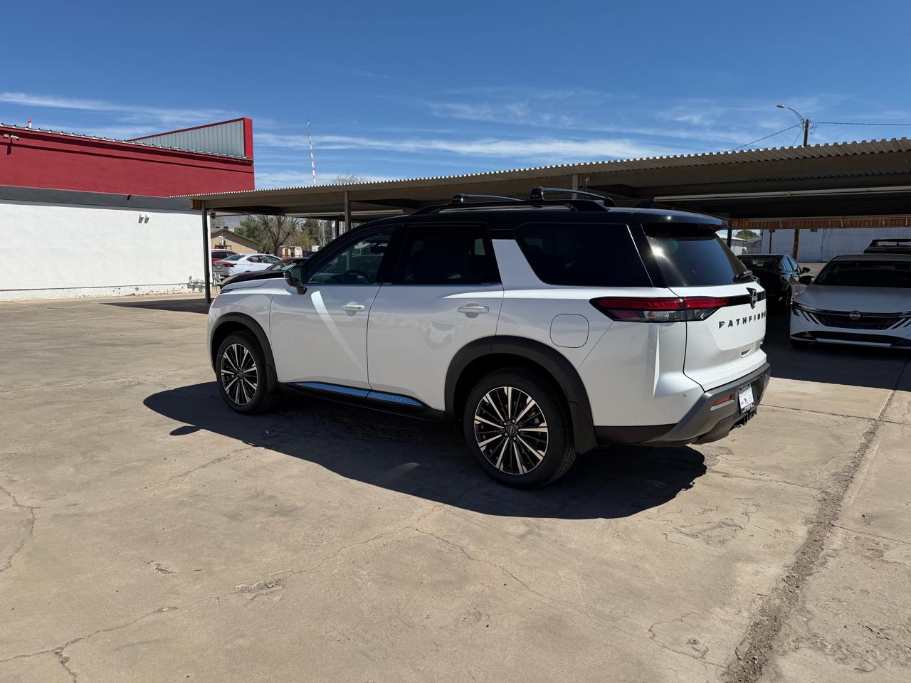 Nissan Pathfinder Platinum 4WD 2026