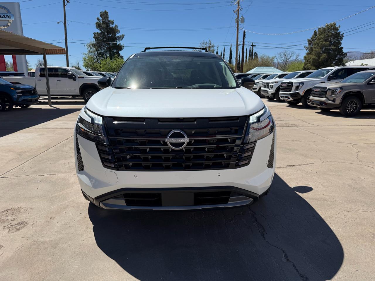 Nissan Pathfinder Platinum 4WD 2026