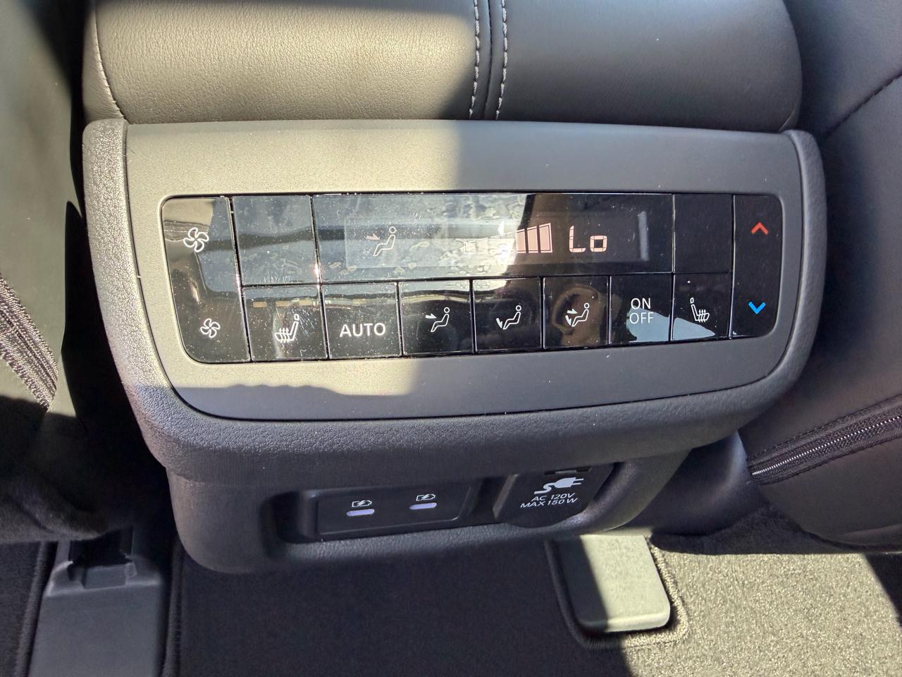 Nissan Pathfinder Platinum 4WD 2026