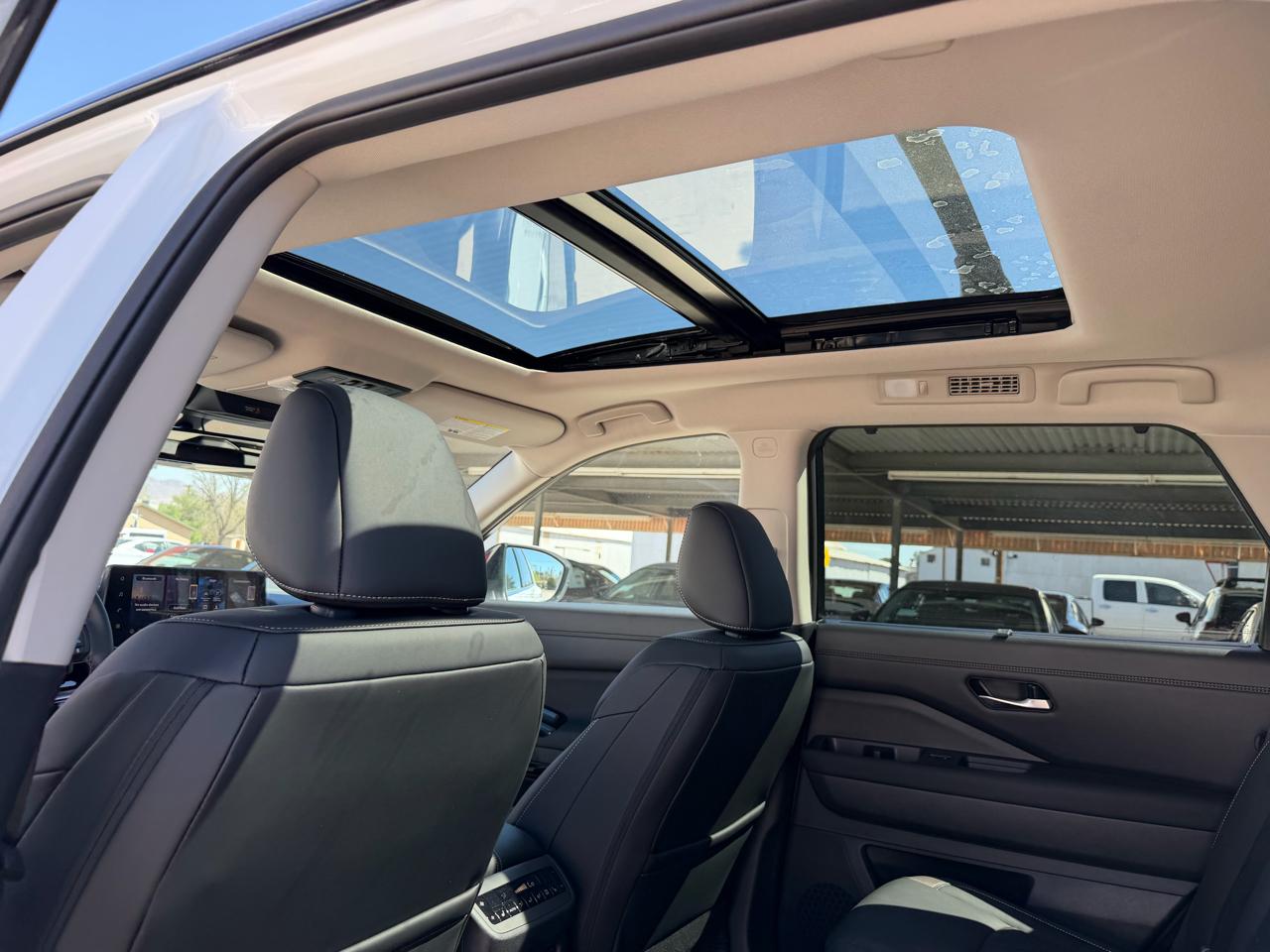 Nissan Pathfinder Platinum 4WD 2026