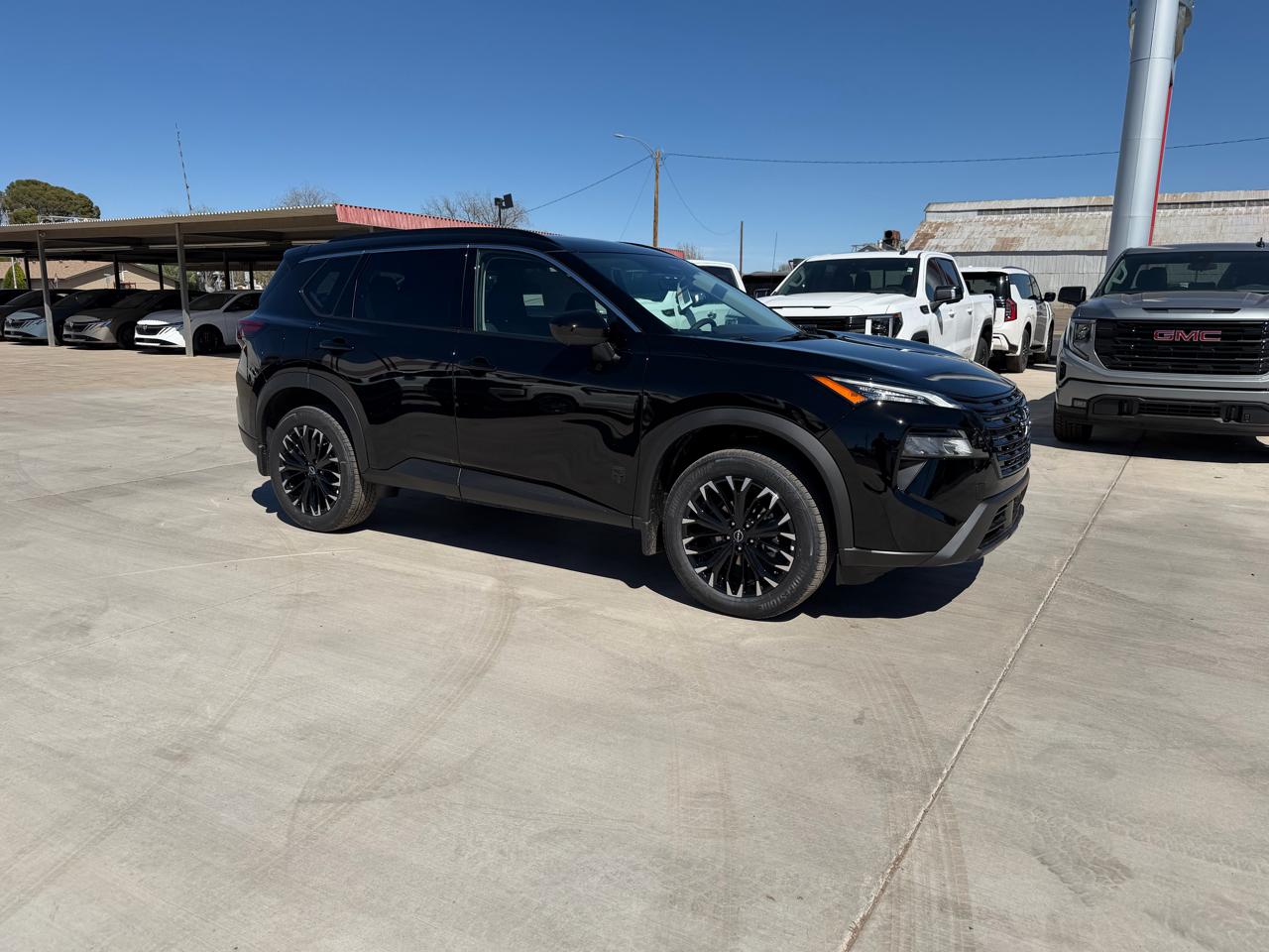 Nissan Rogue 2026.5 FWD Dark Armor 2026