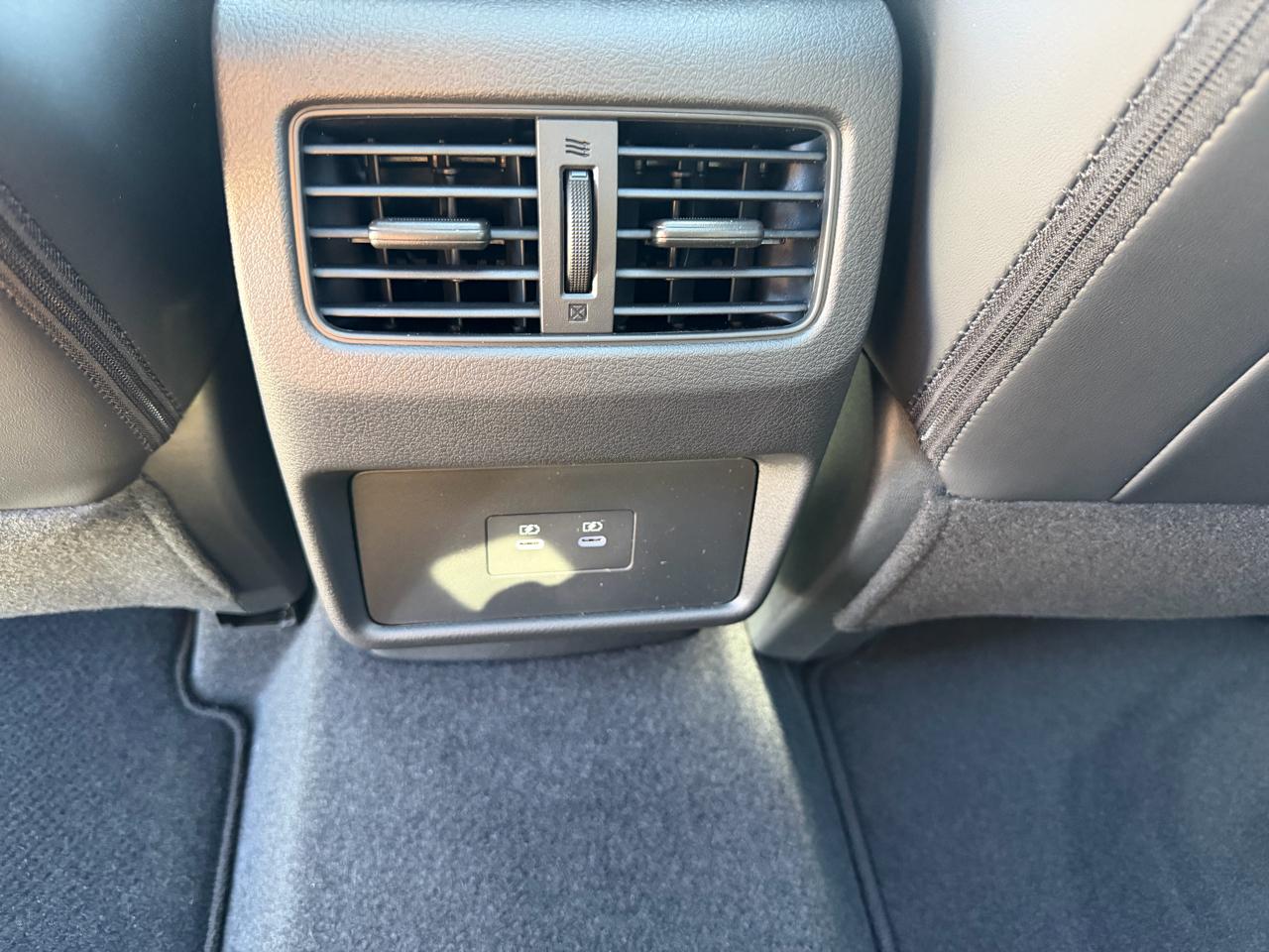 Nissan Rogue 2026.5 FWD Dark Armor 2026