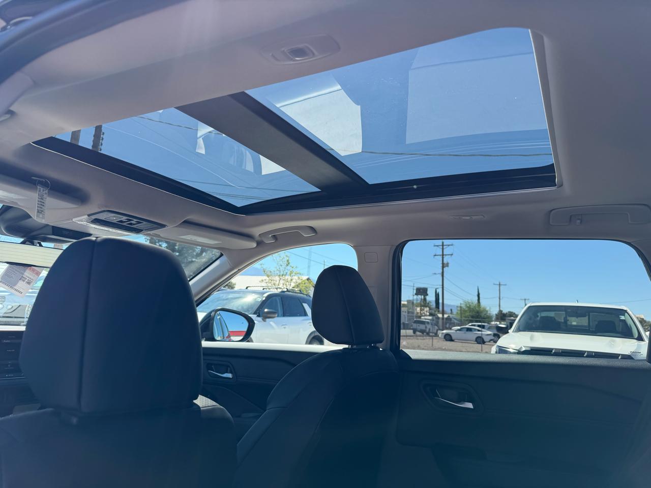 Nissan Rogue 2026.5 FWD Dark Armor 2026