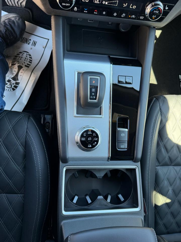 Nissan Rogue Plug-In Hybrid AWD Platinum 2026