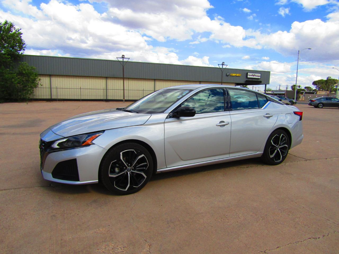 Nissan Altima 2.5 SR Sedan 2024