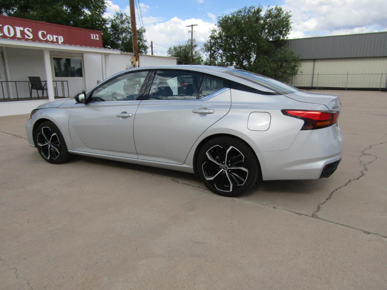 Nissan Altima 2.5 SR Sedan 2024