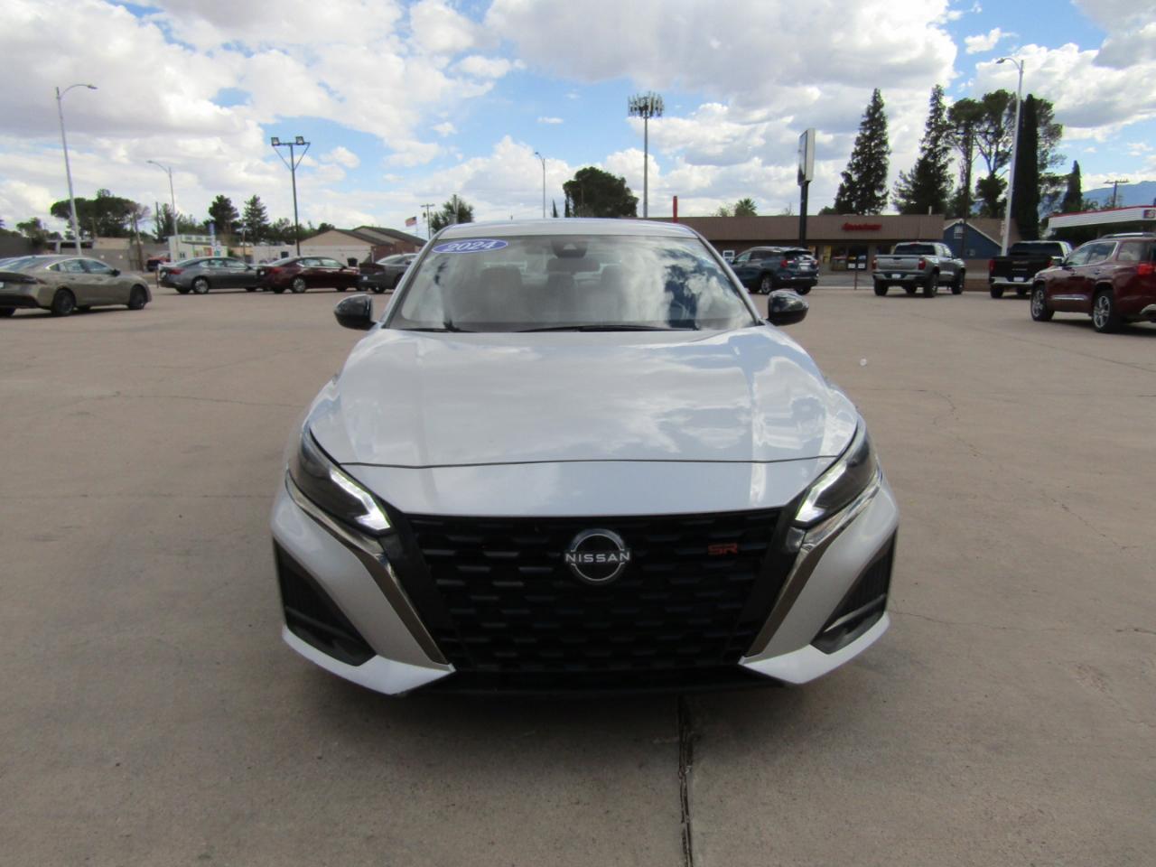 Nissan Altima 2.5 SR Sedan 2024