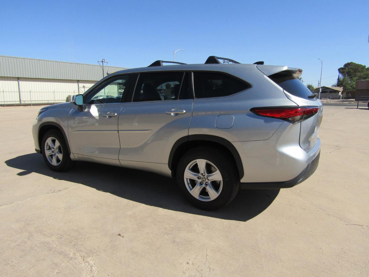 Toyota Highlander L 4D SUV FWD 2023