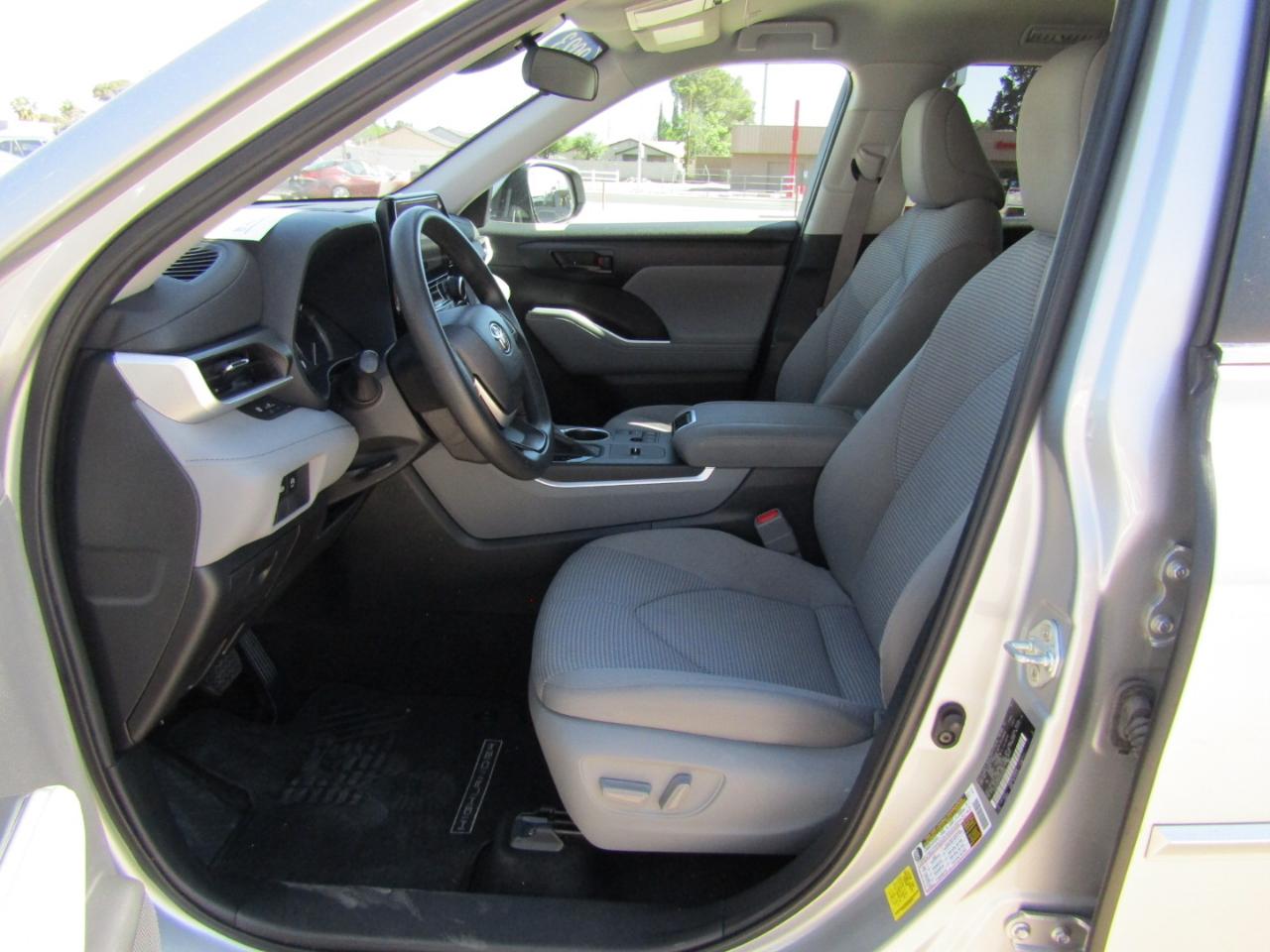 Toyota Highlander L 4D SUV FWD 2023