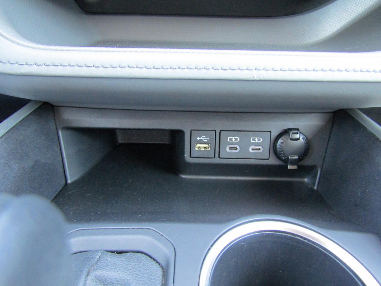 Toyota Highlander L 4D SUV FWD 2023