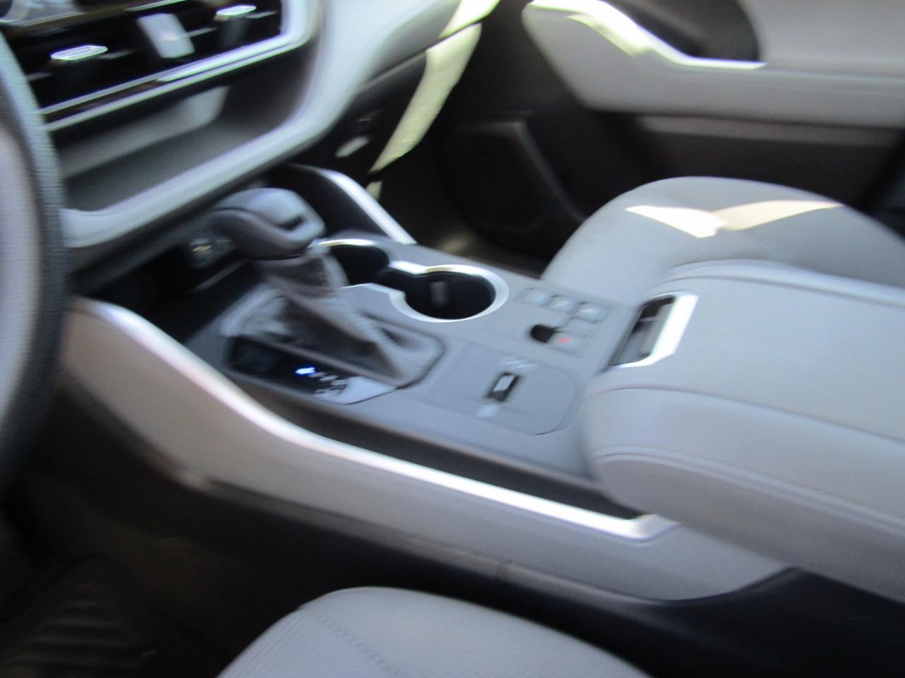 Toyota Highlander L 4D SUV FWD 2023