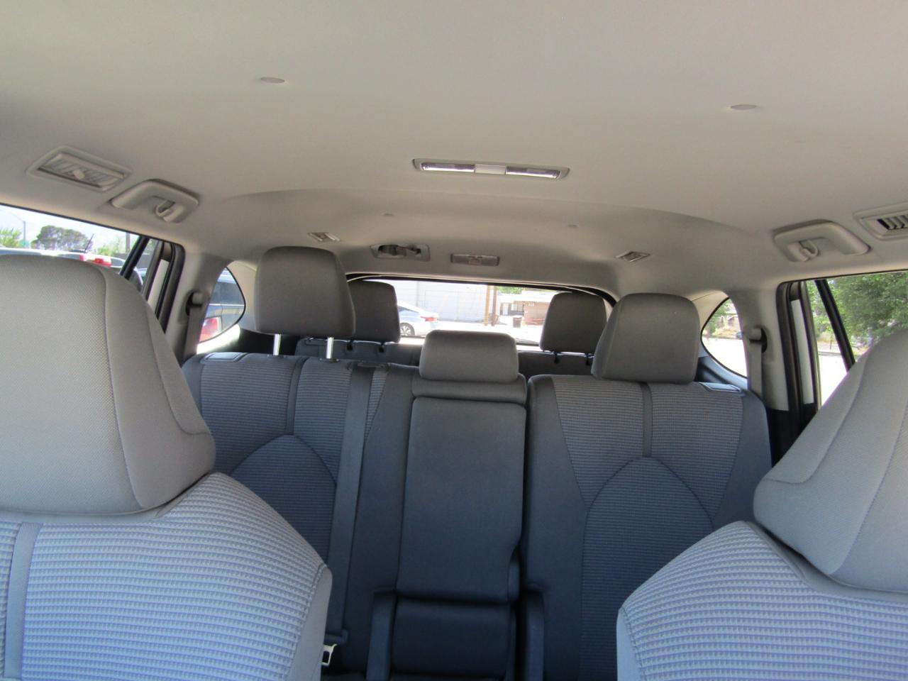 Toyota Highlander L 4D SUV FWD 2023