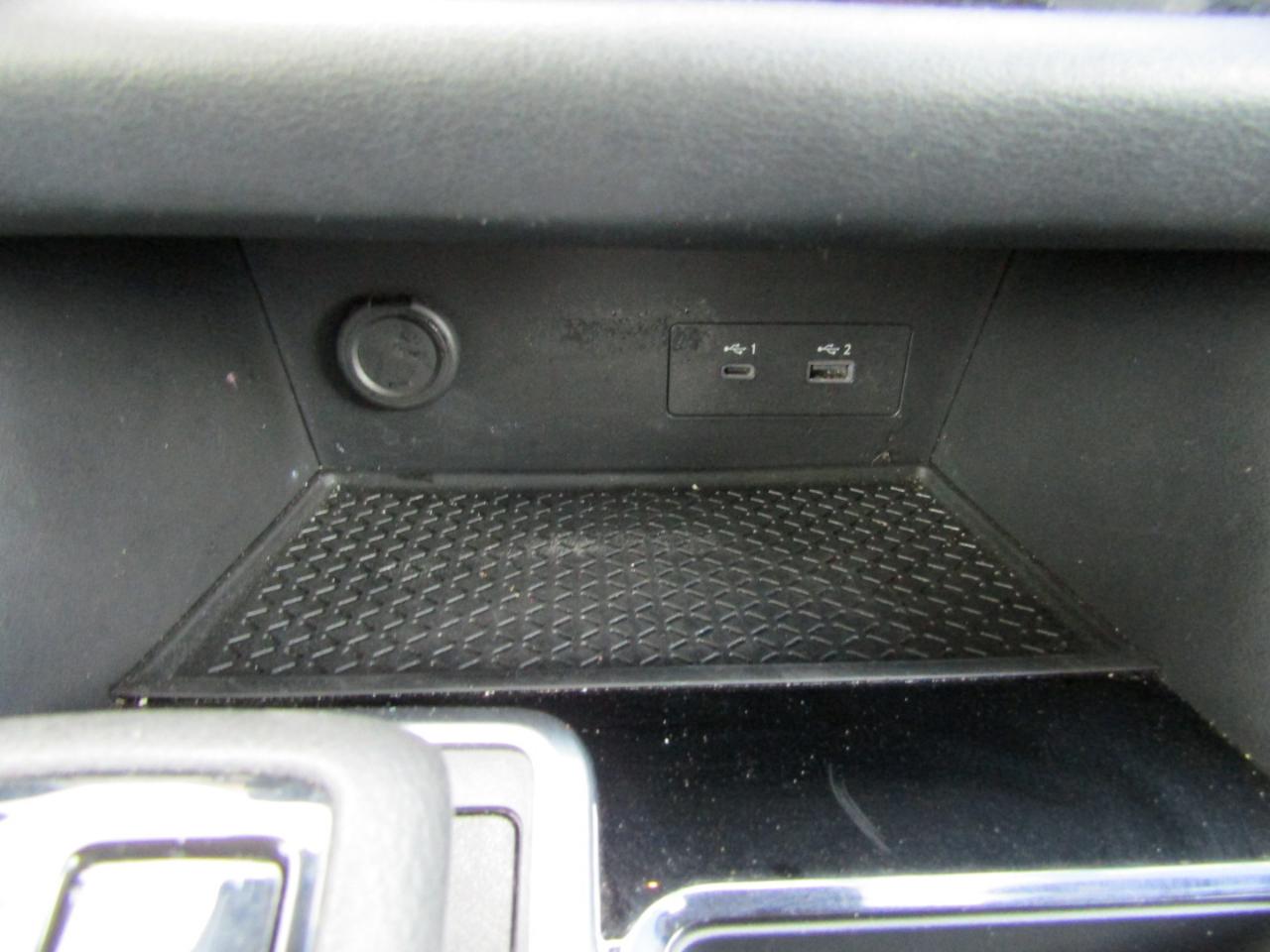 Nissan Pathfinder SV 4WD 2024