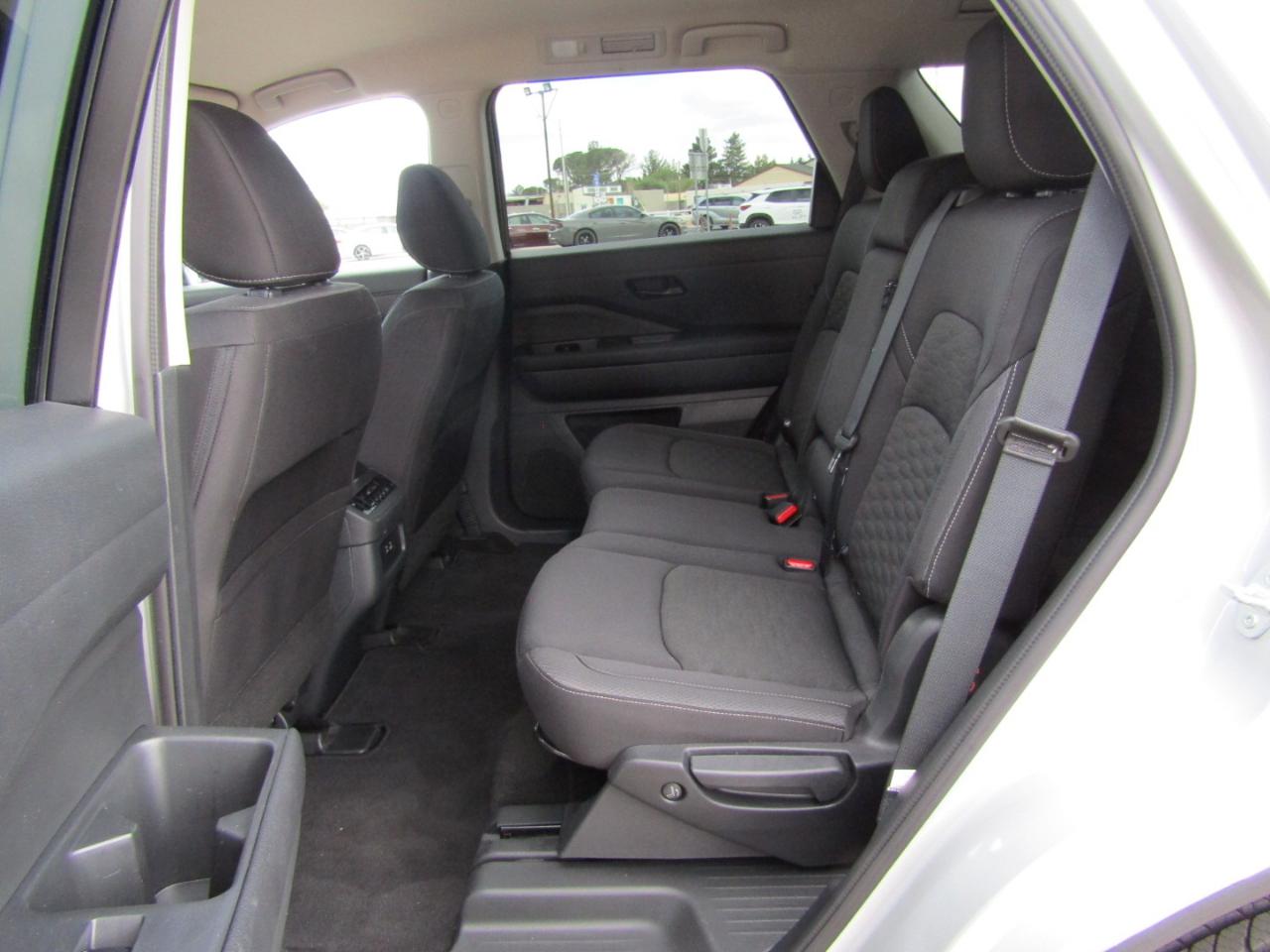 Nissan Pathfinder SV 4WD 2024