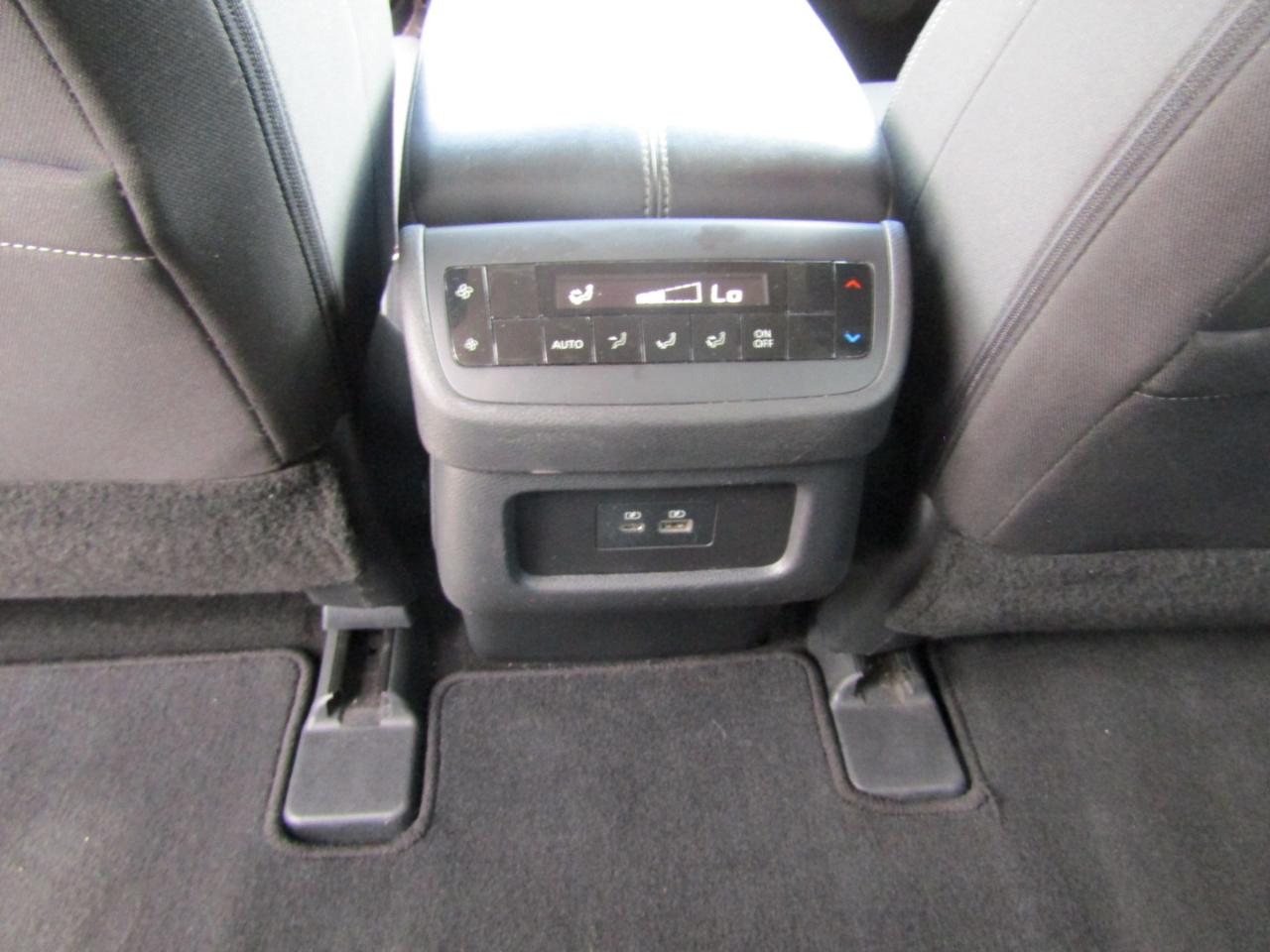 Nissan Pathfinder SV 4WD 2024