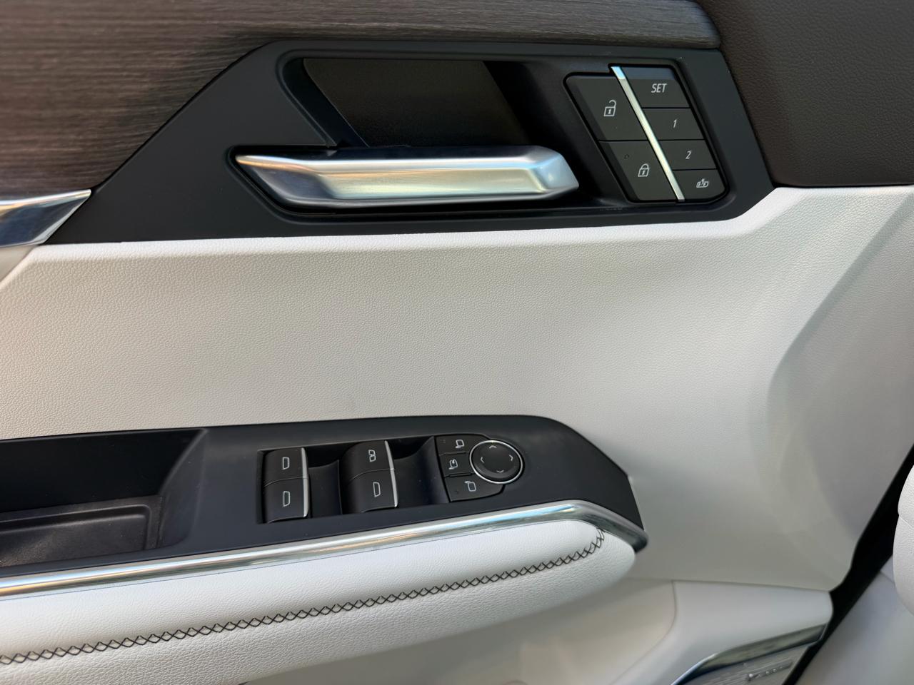 GMC Acadia FWD 4dr Denali 2026