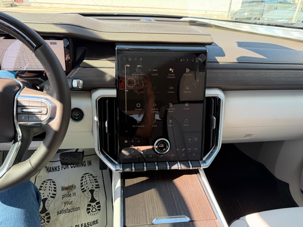 GMC Acadia FWD 4dr Denali 2026