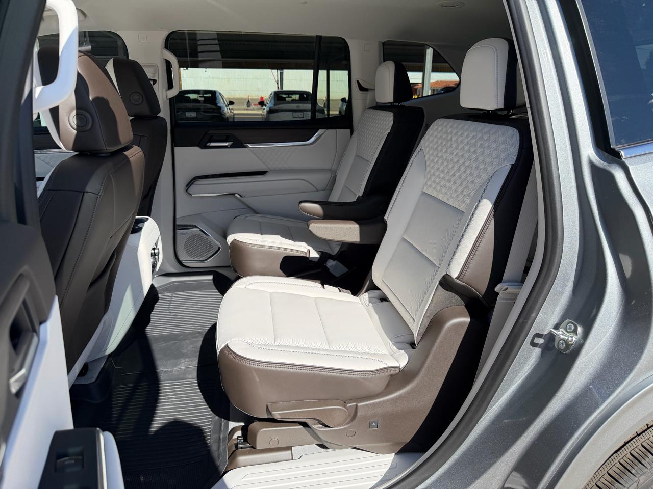 GMC Acadia FWD 4dr Denali 2026