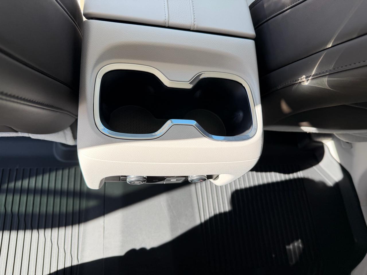 GMC Acadia FWD 4dr Denali 2026