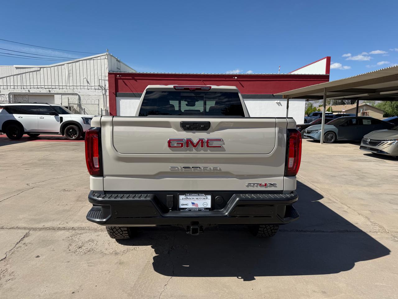 GMC Sierra 1500 4WD Crew Cab 147" AT4X 2026