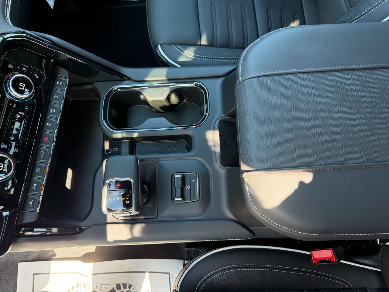 GMC Sierra 1500 4WD Crew Cab 147" AT4X 2026