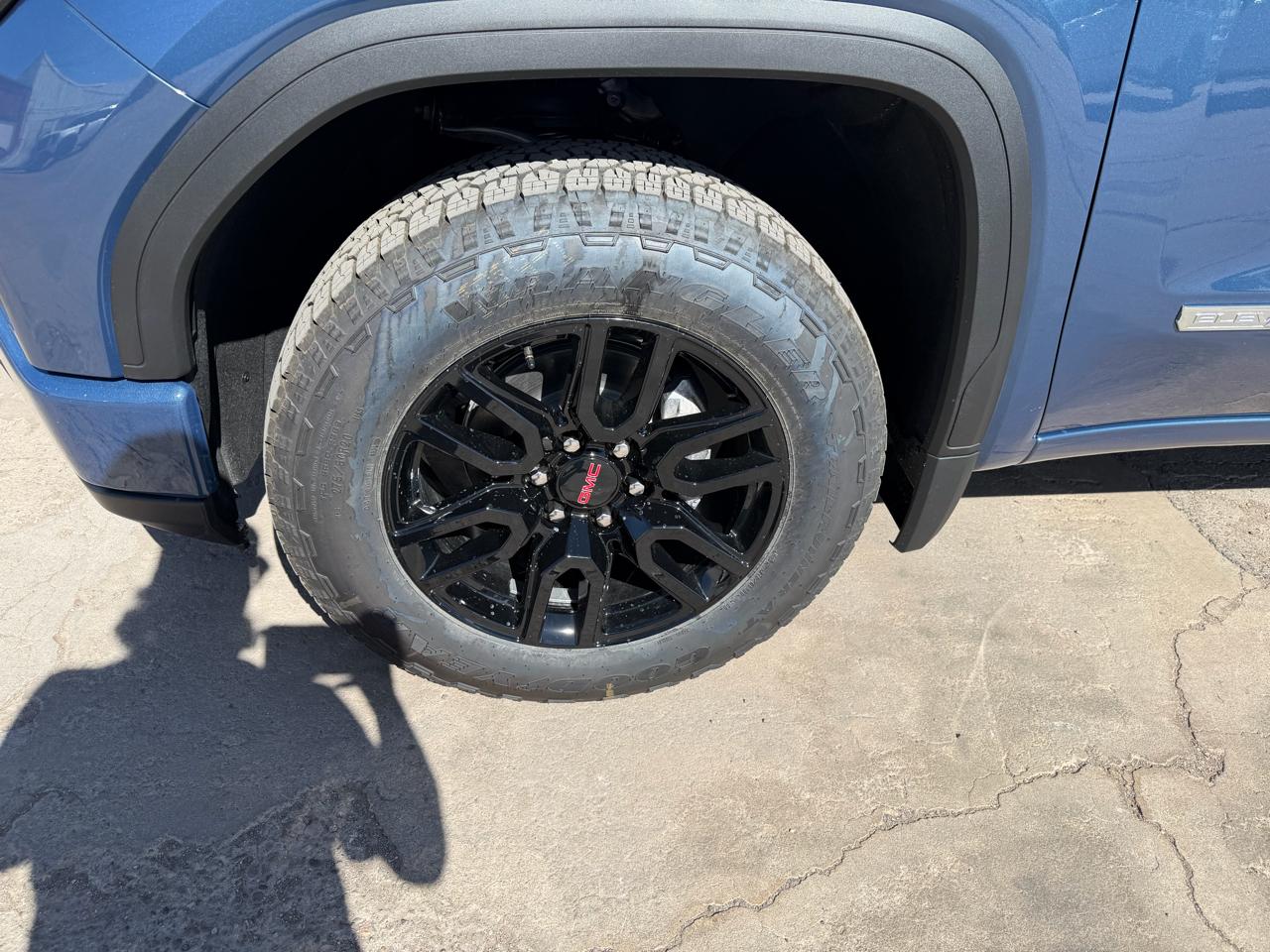 GMC Sierra 1500 4WD Crew Cab 147" Elevation w/3SB 2026