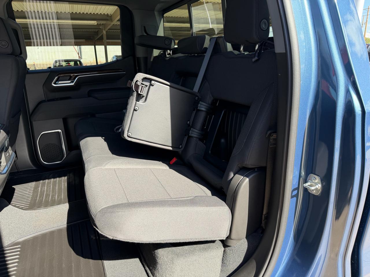 GMC Sierra 1500 4WD Crew Cab 147" Elevation w/3SB 2026