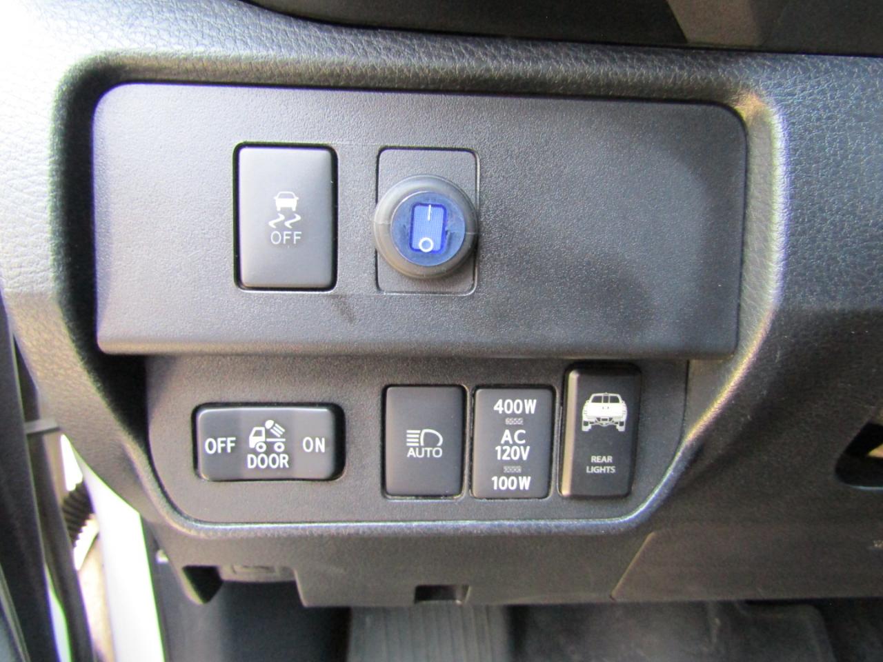 Toyota Tacoma 4WD TRD Off Road Double Cab 5' Bed V6 AT (Natl) 2020