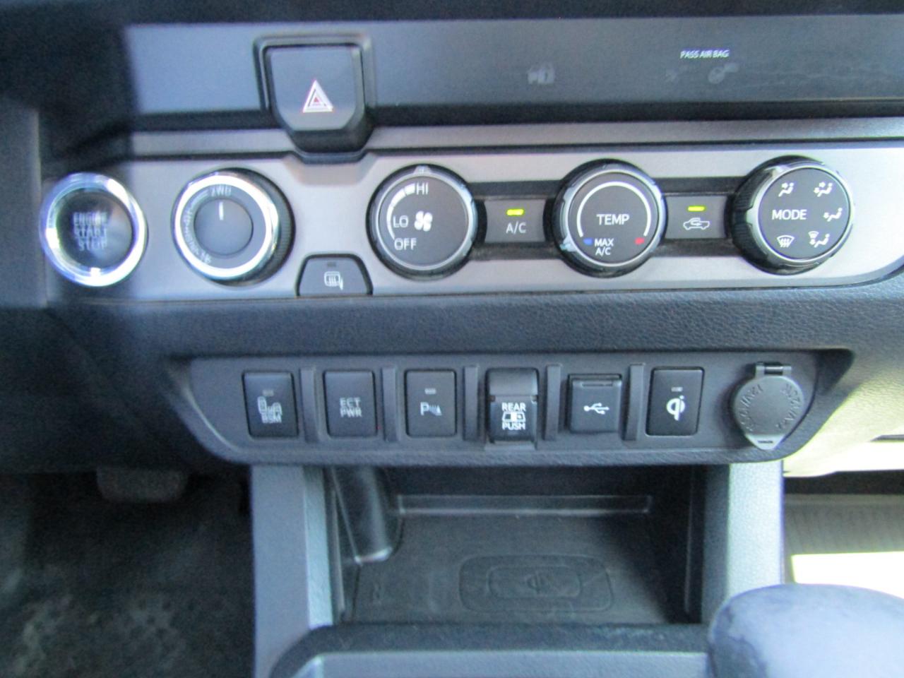 Toyota Tacoma 4WD TRD Off Road Double Cab 5' Bed V6 AT (Natl) 2020