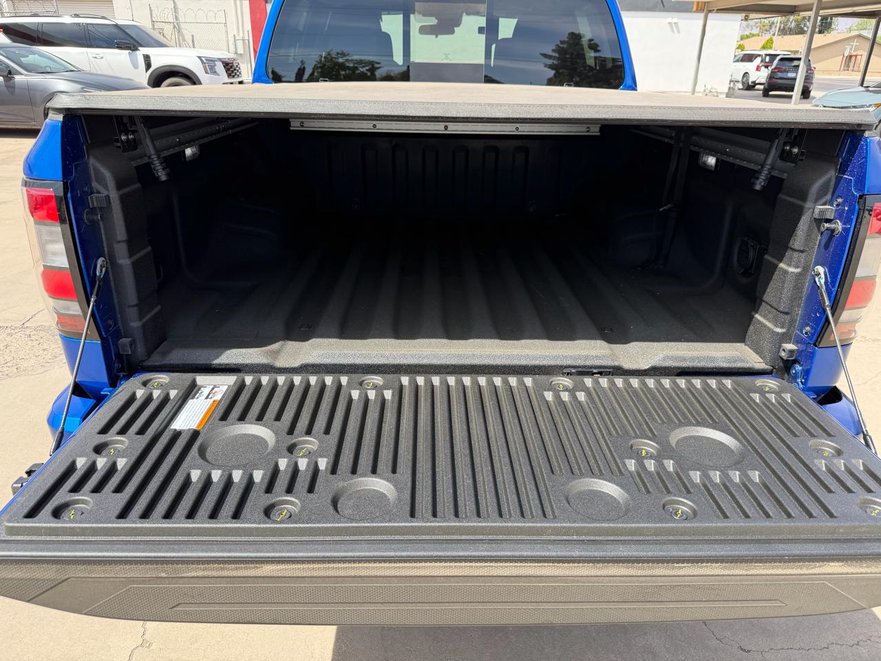 Nissan Frontier Crew Cab 4x4 SV 2026