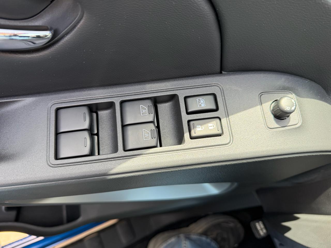 Nissan Frontier Crew Cab 4x4 SV 2026