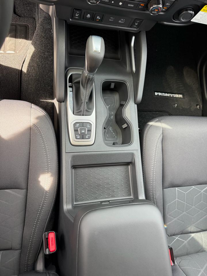 Nissan Frontier Crew Cab 4x4 SV 2026