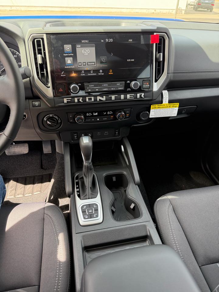 Nissan Frontier Crew Cab 4x4 SV 2026