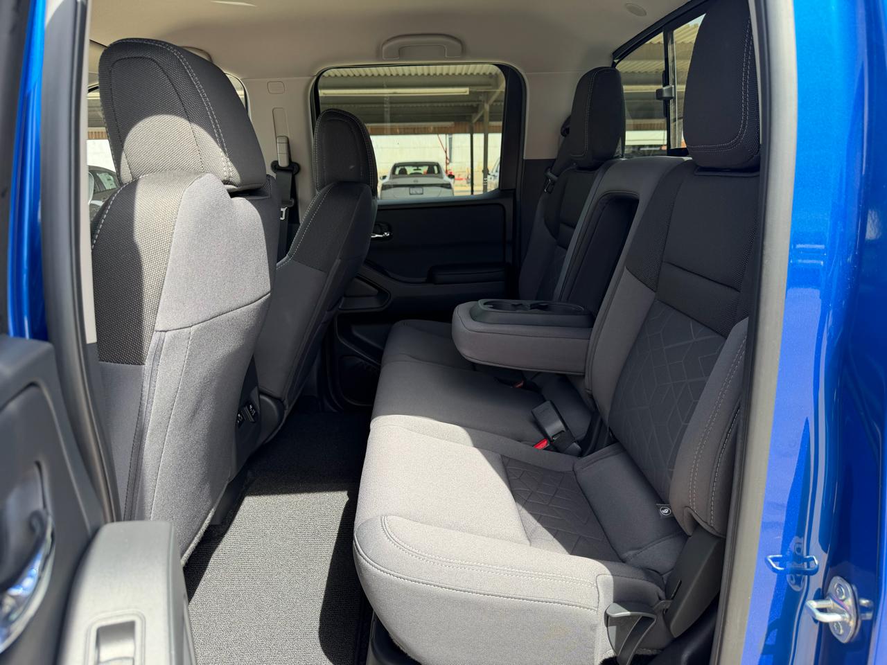 Nissan Frontier Crew Cab 4x4 SV 2026